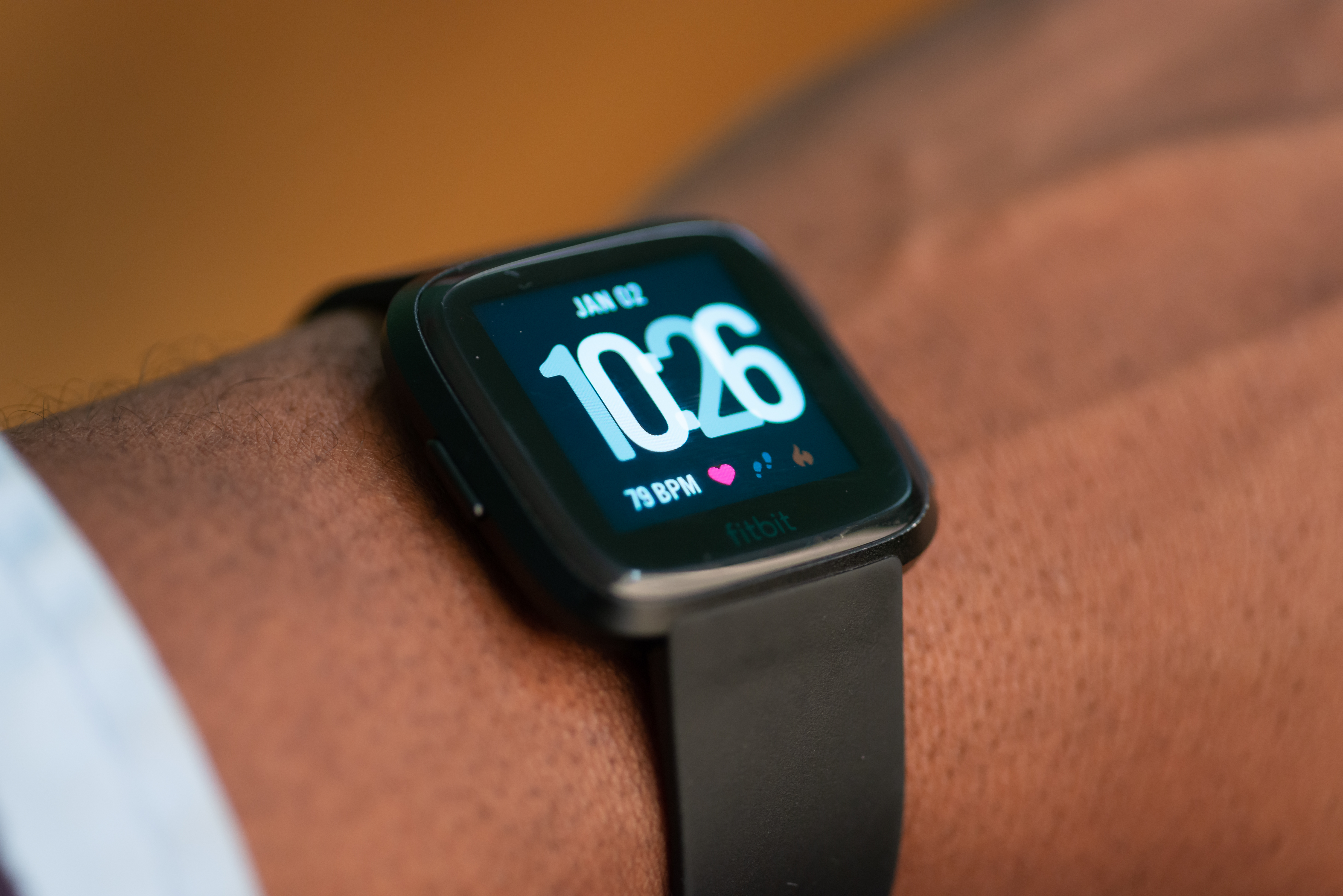 Как сделать часы измеряющие. Фитбит часы 2021. Уровень кислорода в крови Apple watch. Измерение кислорода в крови Apple watch. Смарт часы измеряющие артериальное давление.