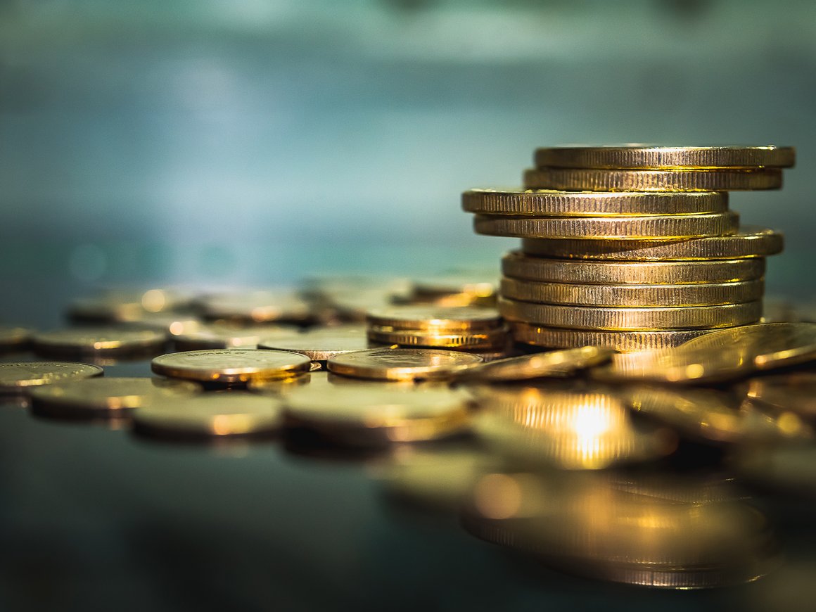 ЦБ сообщил о схеме отмывания денег с помощью монет