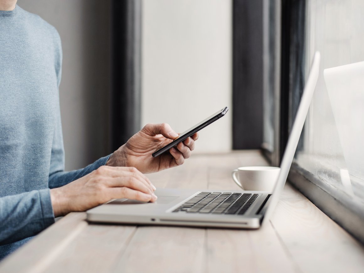 Минцифры предложило производителям ПК установить российские системы