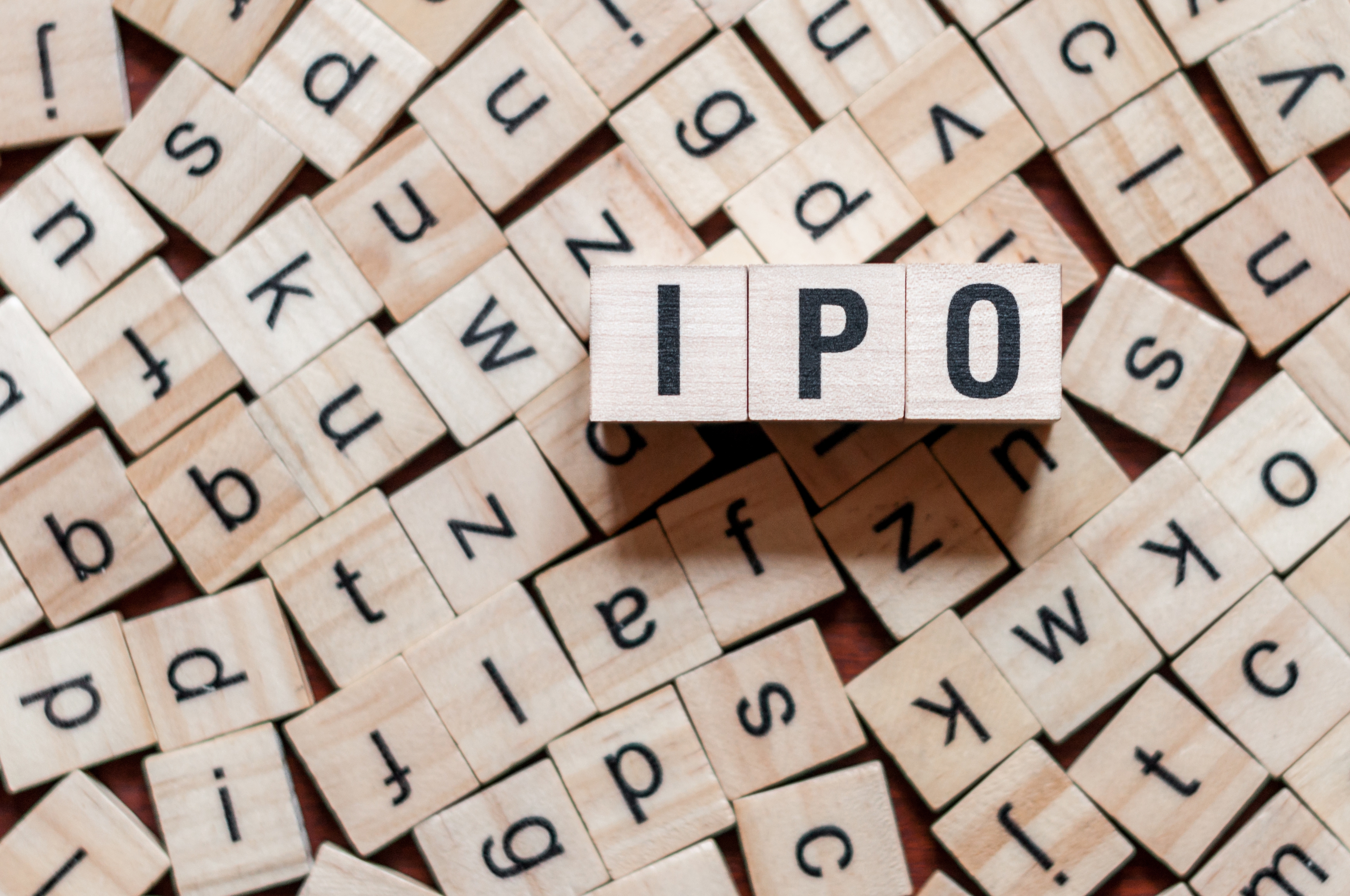 Ozon перед IPO заплатил 1 млрд рублей Сбербанку