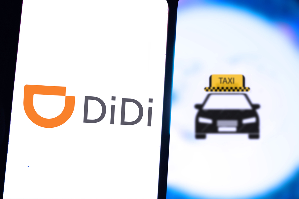 Сервису такси DiDi грозит суд с инвесторами из-за сокрытия информации и обвала акций