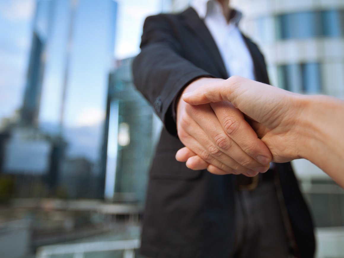 Защищенный выход на новые рынки: где экспортная компания может получить помощь от государства