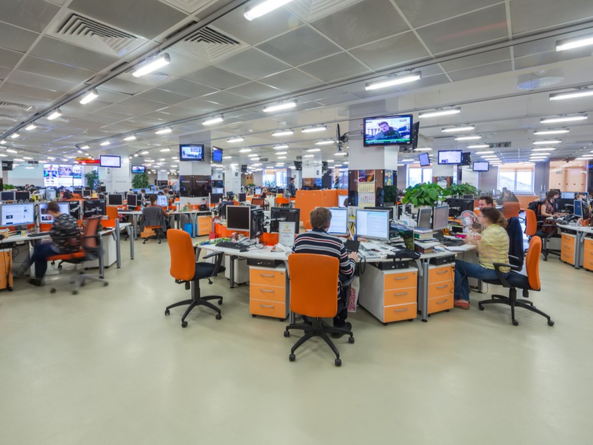 Почти половина работодателей в России не проводят оценку работы своих сотрудников — исследование