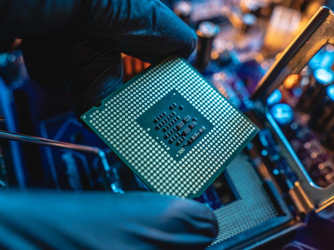 «Росатом» купит контрольную долю в производителе процессоров «Эльбрус»