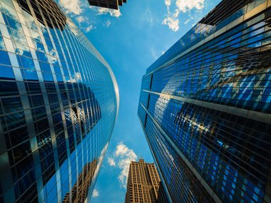 Что учесть при устройстве на работу в крупную компанию