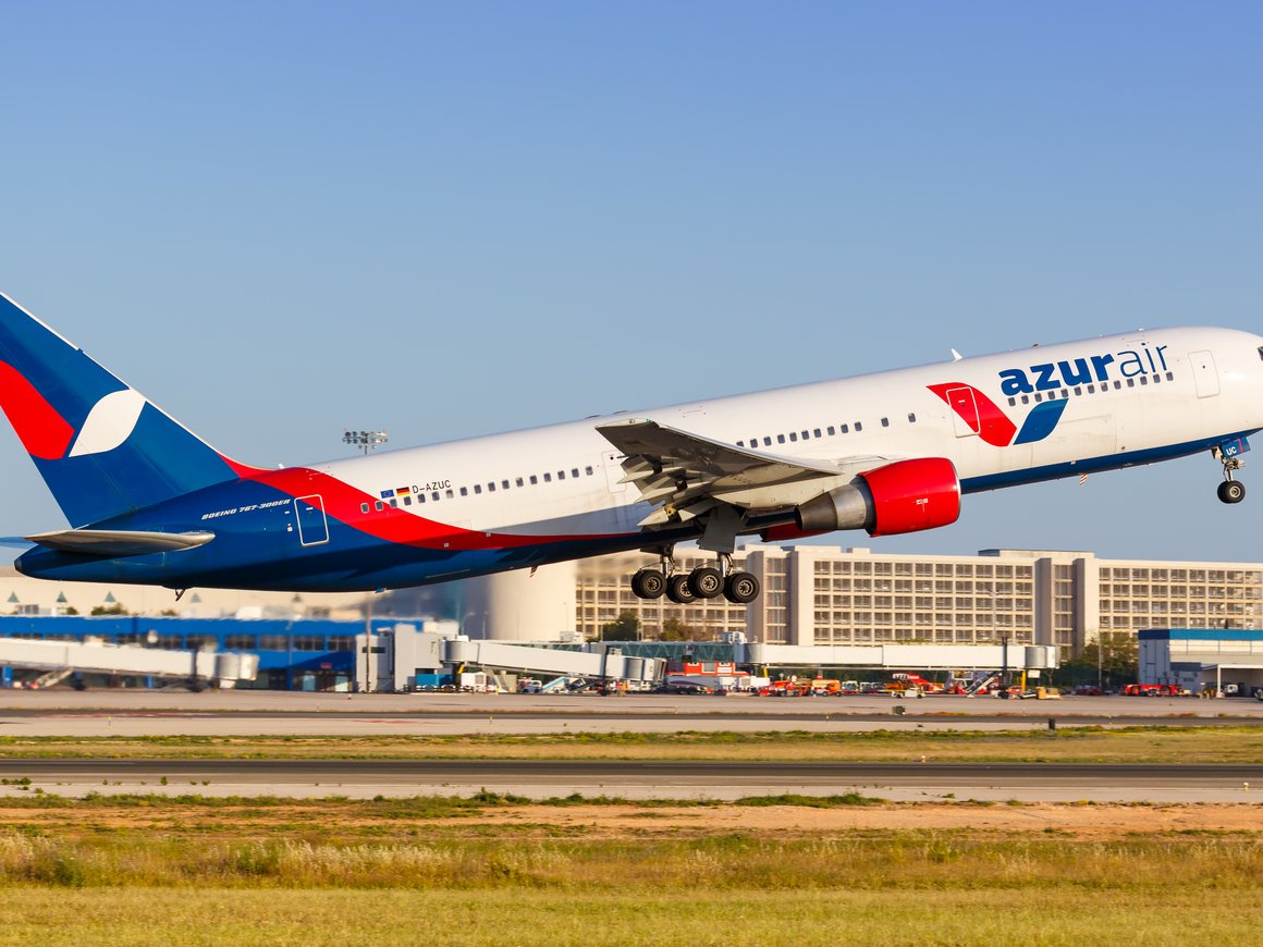 Продукция «ВкусВилла» появится на рейсах Azur Air