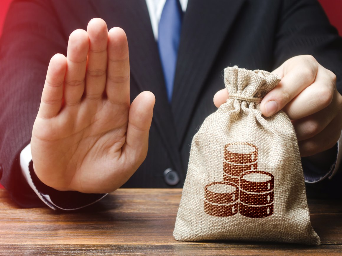 В Совфеде предложат заморозить активы бизнесменов, уехавших из России