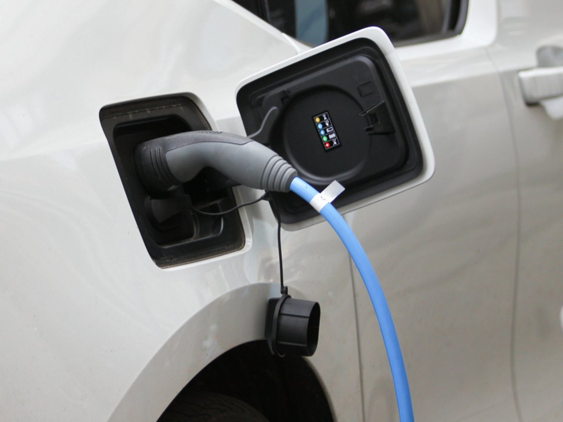 Продажи новых электромобилей в России выросли на 34% в 2022 году