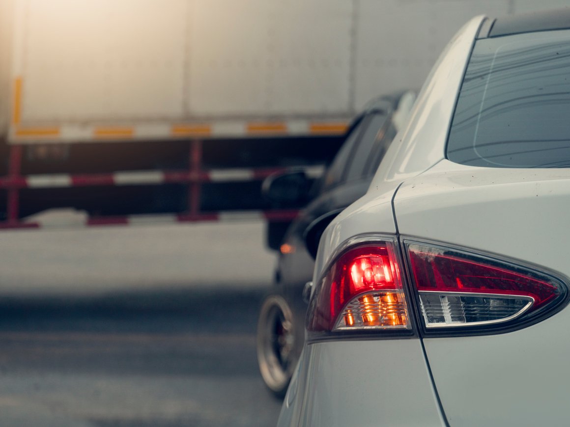 Новые автомобили в марте подорожали в среднем на 40%