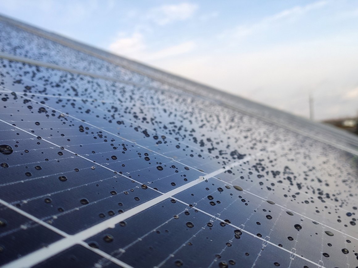 В Корее изобрели невидимые солнечные панели, которые можно интегрировать в смартфон