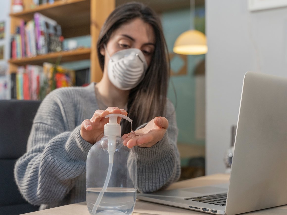 Власти Подмосковья с 15 марта отменят масочный режим