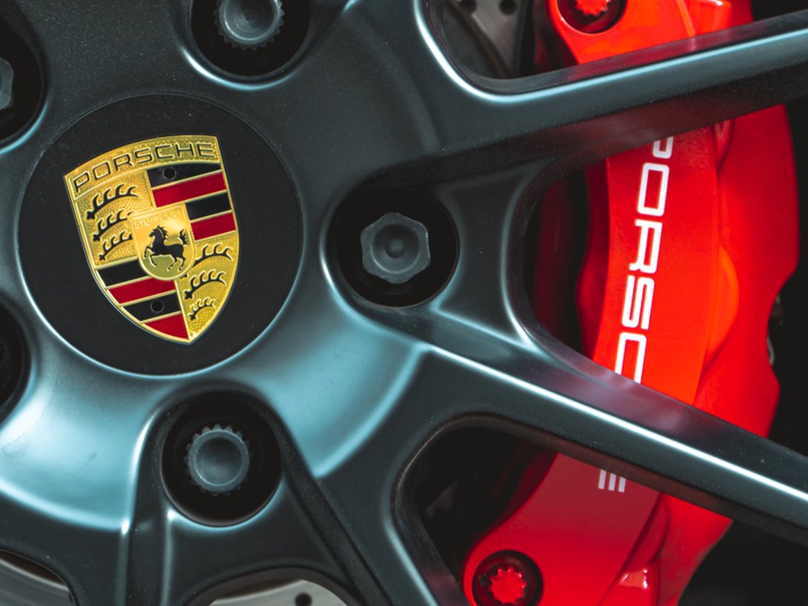 Porsche AG стал самым дорогим производителем автомобилей в Европе