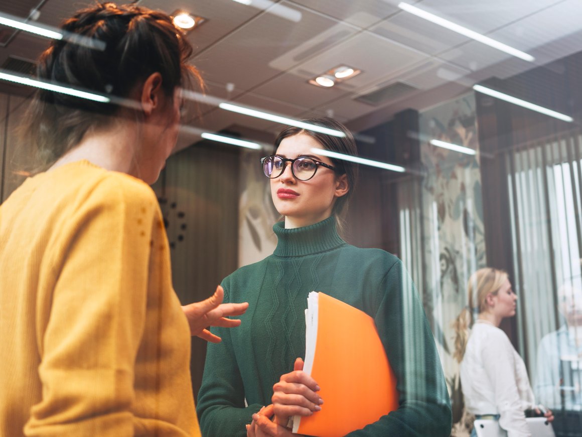 Каких сотрудников нанимать малому и среднему бизнесу: «перспективных» или «зубров»?