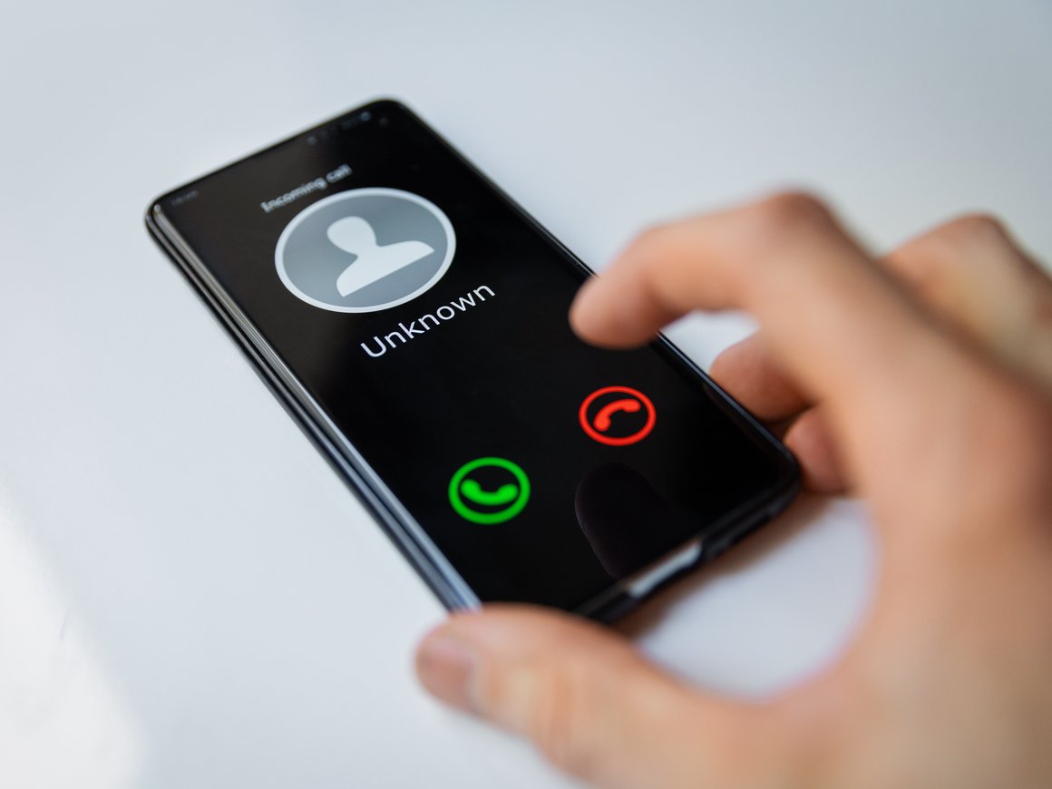 Россияне смогут пожаловаться на нежелательные спам-звонки и SMS