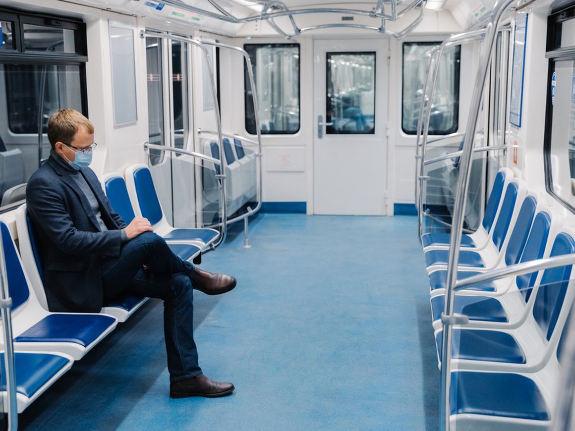 В московском метро будут продавать медицинские маски