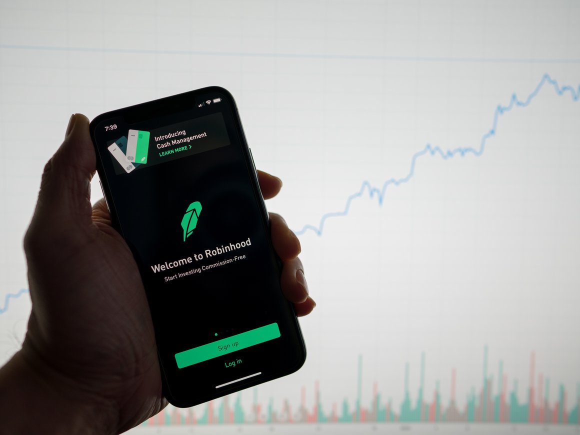 Robinhood Влада Тенева сократит почти четверть сотрудников из-за спада рынка криптовают и инфляции