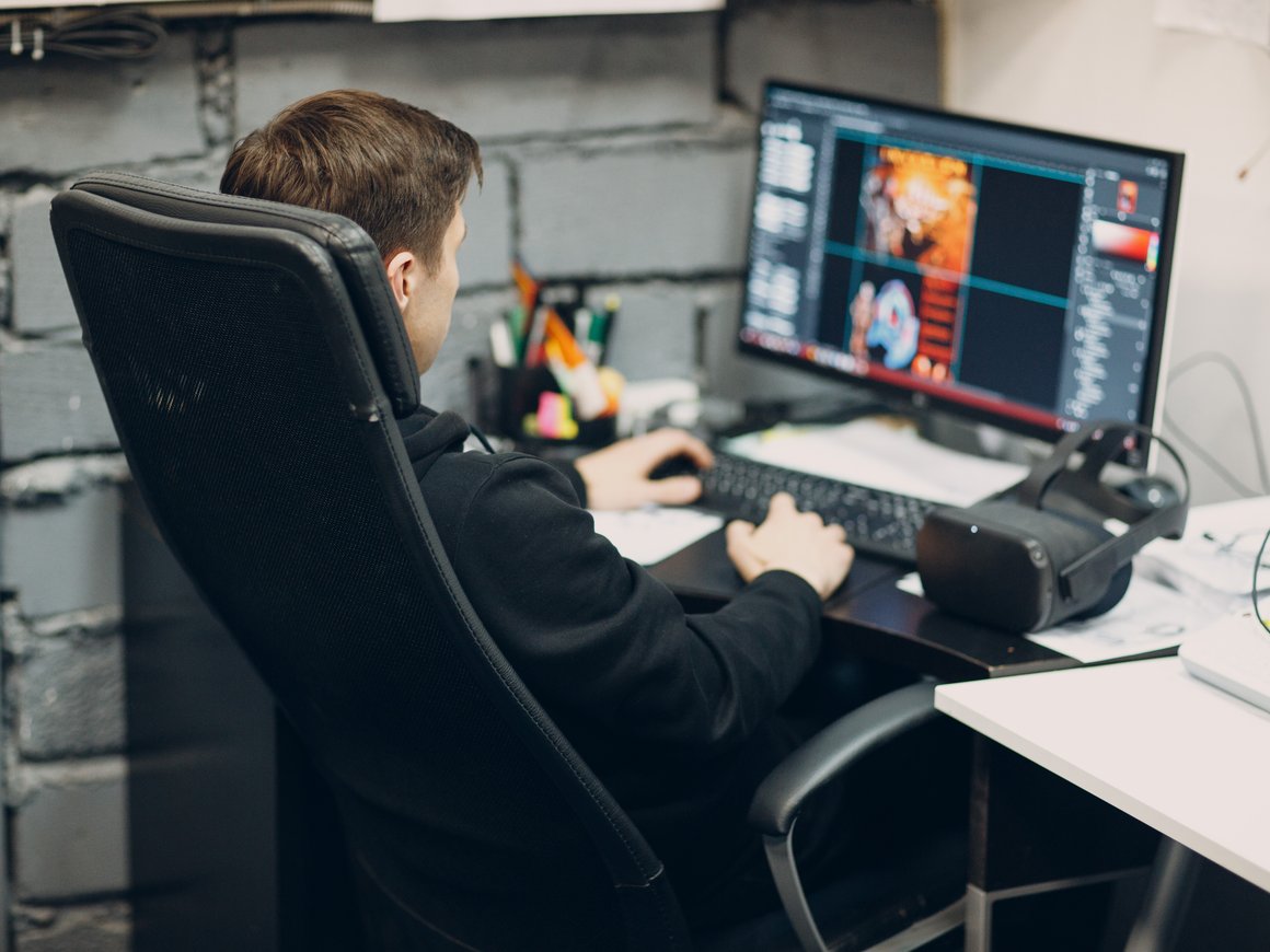 Названы лучшие вузы в IT-сфере по размеру зарплат выпускников