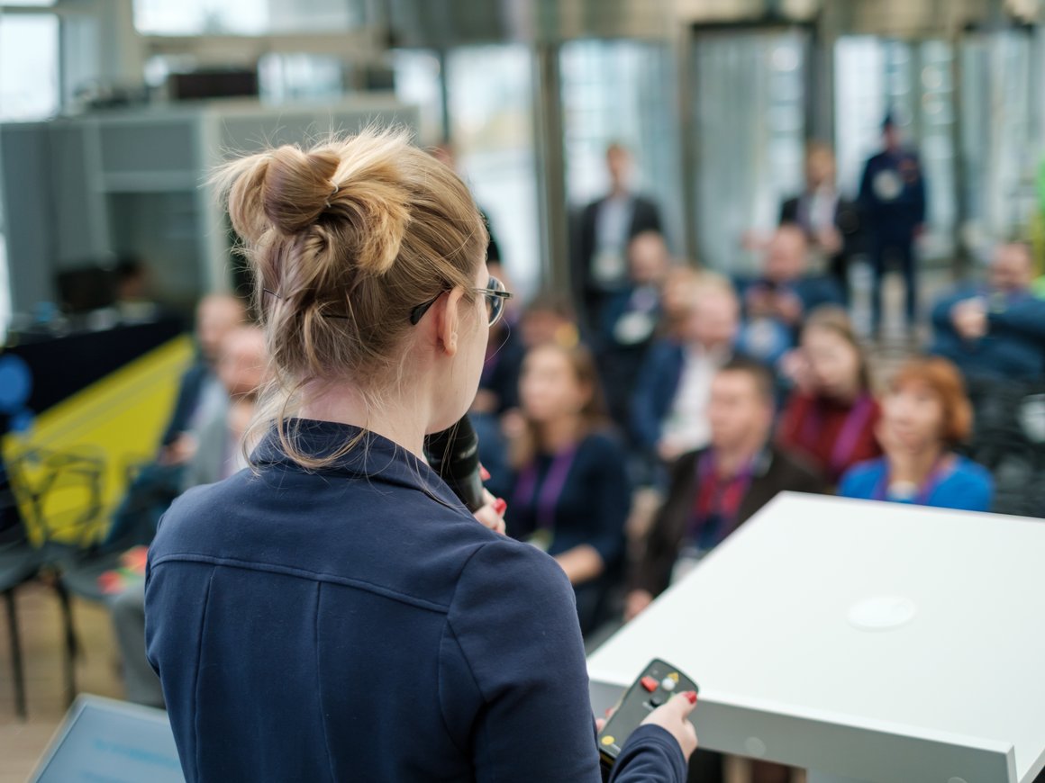 «Вы не сможете провалиться, поскольку знаете тему, а они — нет»: секреты успешного питча