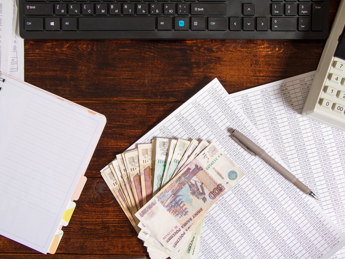 Завышение цен на Lada Vesta, 14-летний сотрудник SpaceX, столкновения самолетов с птицами: главное 11 июня