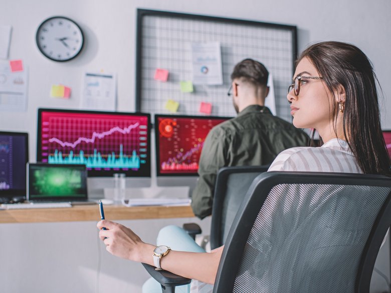 Чем занимается аналитик данных и как им стать