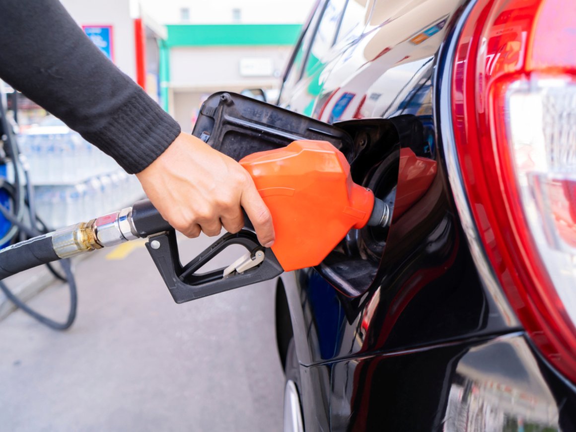 «Сбер» купил сервис виртуальных топливных карт Fuelup