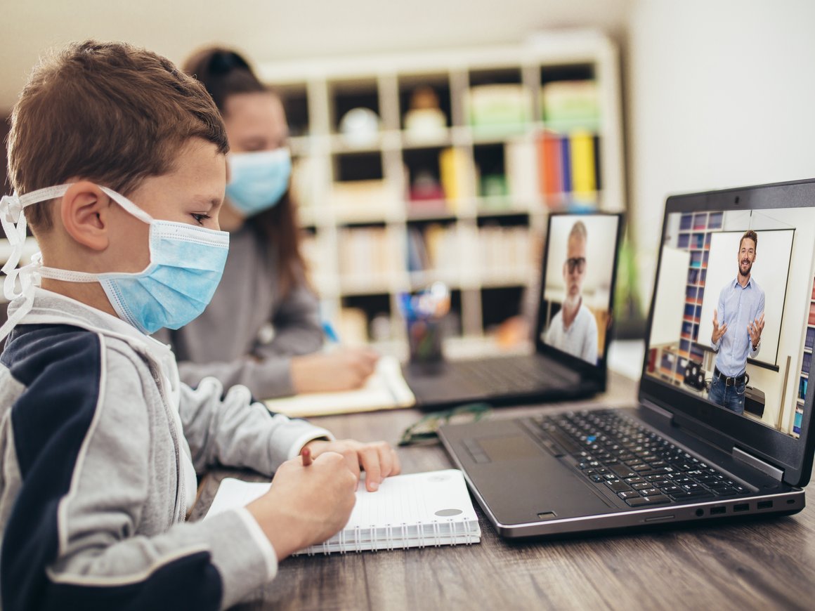 Мэрия Москвы закупила для столичных школ продукты Microsoft на 25,8 млн рублей