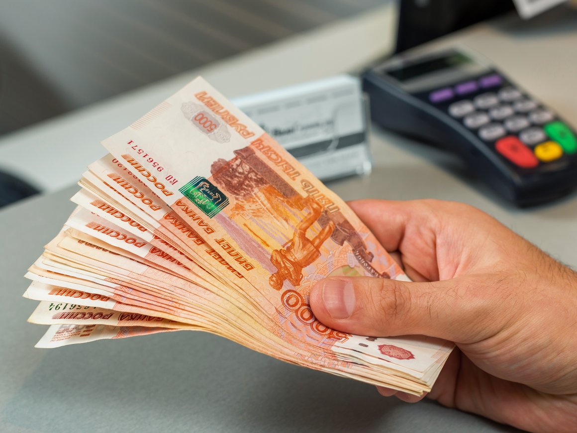 Максимальные рублевые ставки по вкладам выросли до 7,4%