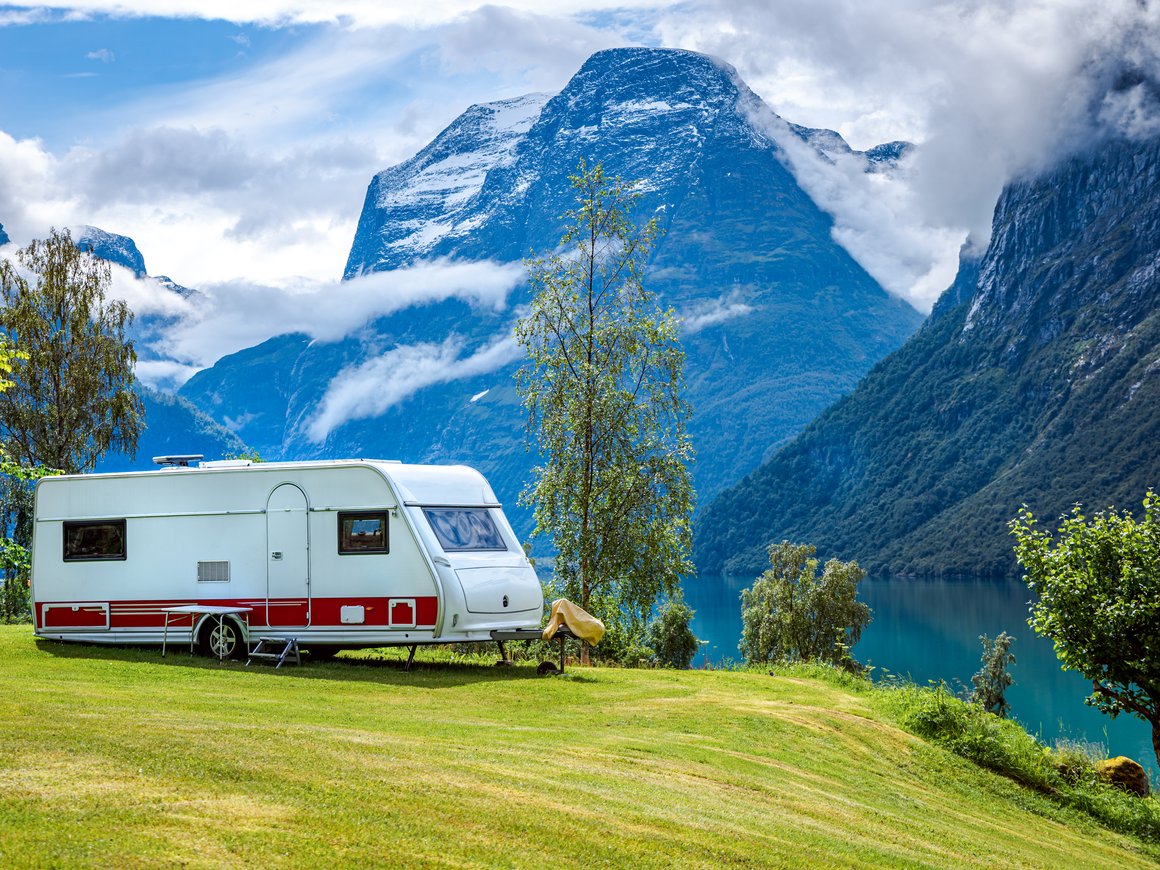 Кочевники на удаленке: почему сотрудники во время пандемии переехали в дома на колесах
