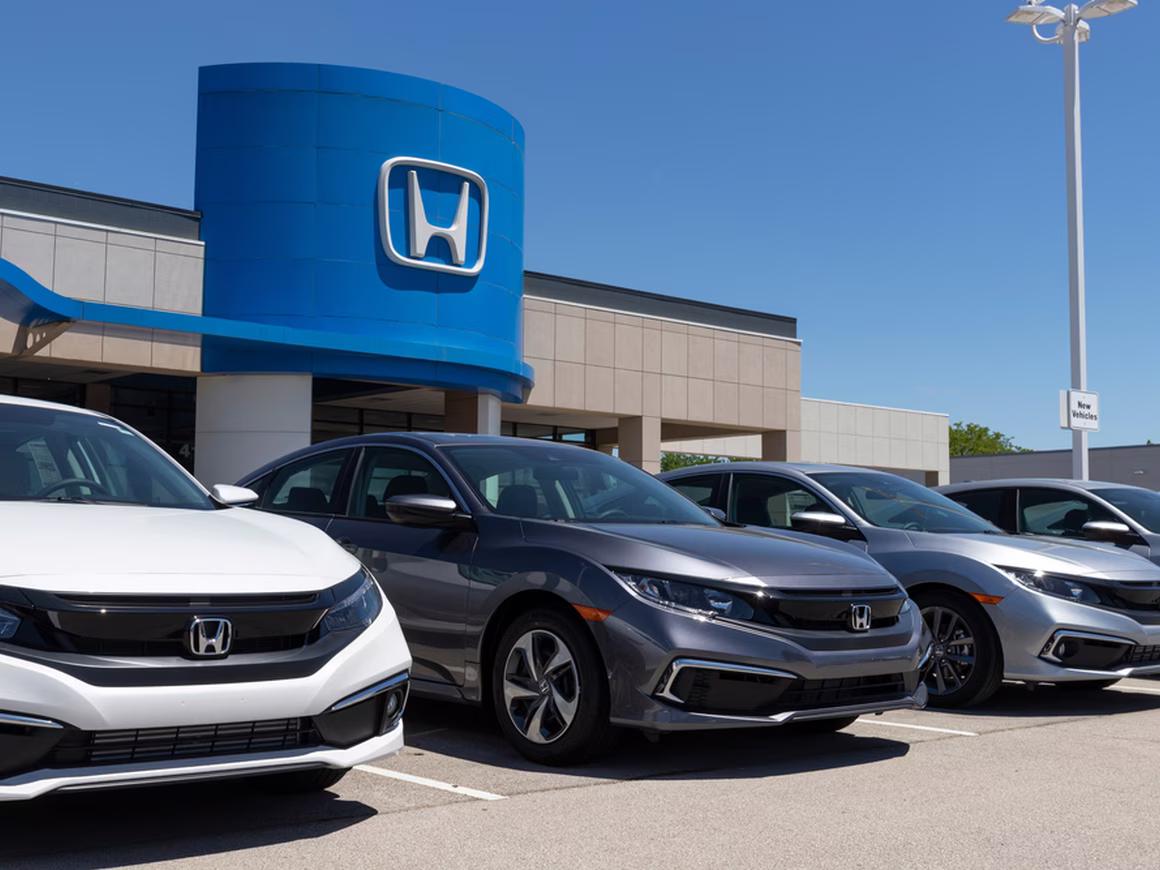 Honda запустит в продажу автомобиль, которым можно управлять без помощи рук