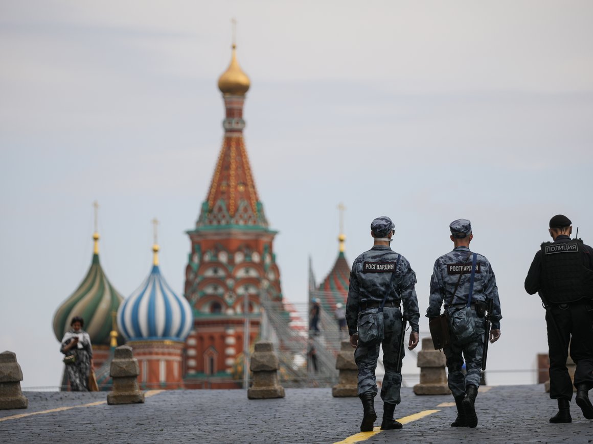 Роскомнадзор сможет блокировать сайты с данными о людях под госзащитой