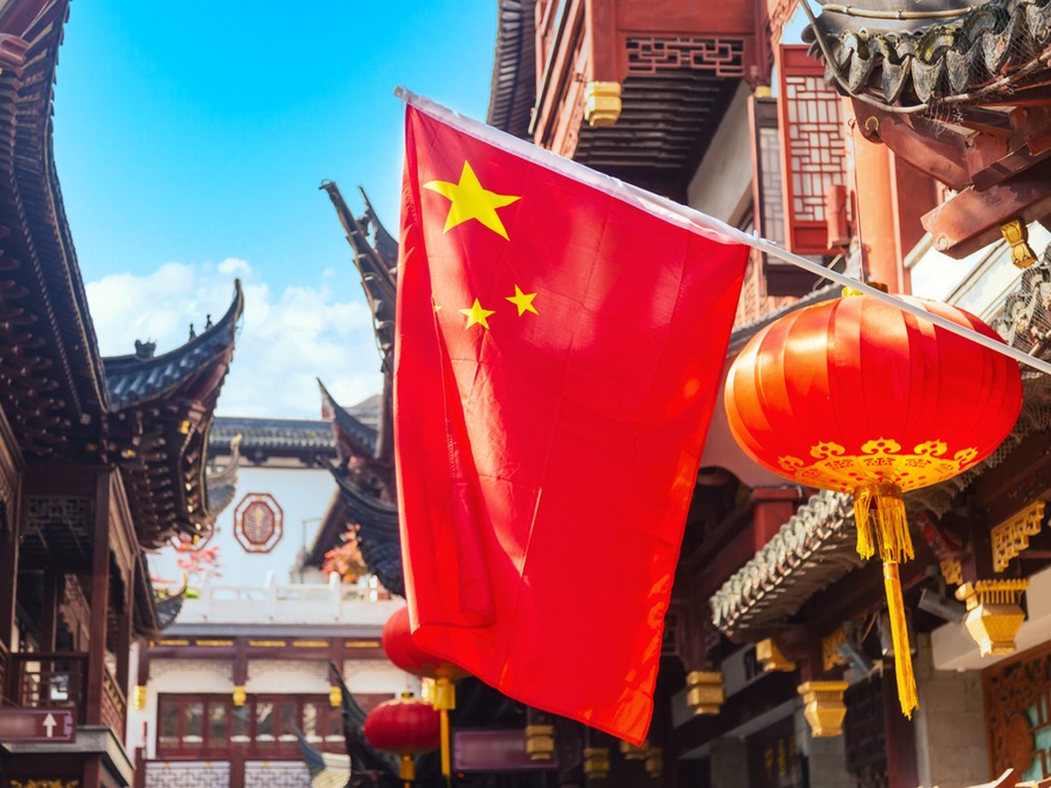 Китайским компаниям по работе с данным планируют запретить проводить IPO