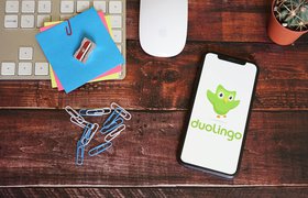 От TikTok и Roblox до «Игры престолов»: как Duolingo использует тренды для вирусного маркетинга