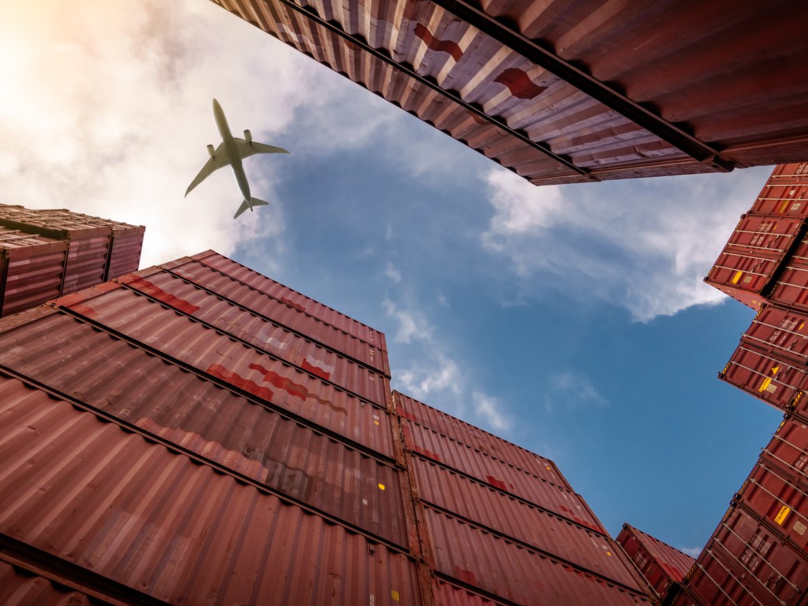 Более 200 иностранных брендов могут вернуться на условиях «серого» импорта