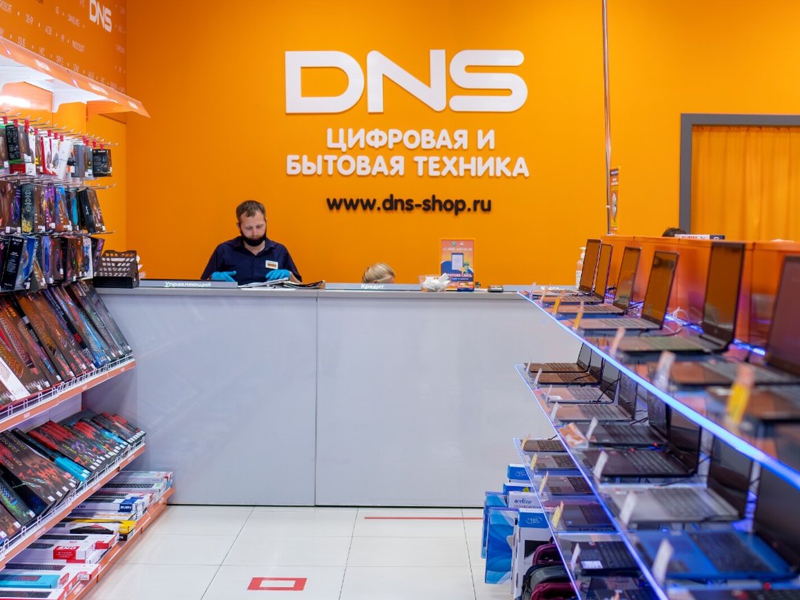 DNS начала выкупать постаматы обанкротившейся сети PickPoint