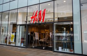 Россиянин подал иск к H&M на 700 тыс. рублей за дискриминацию по нацпризнаку