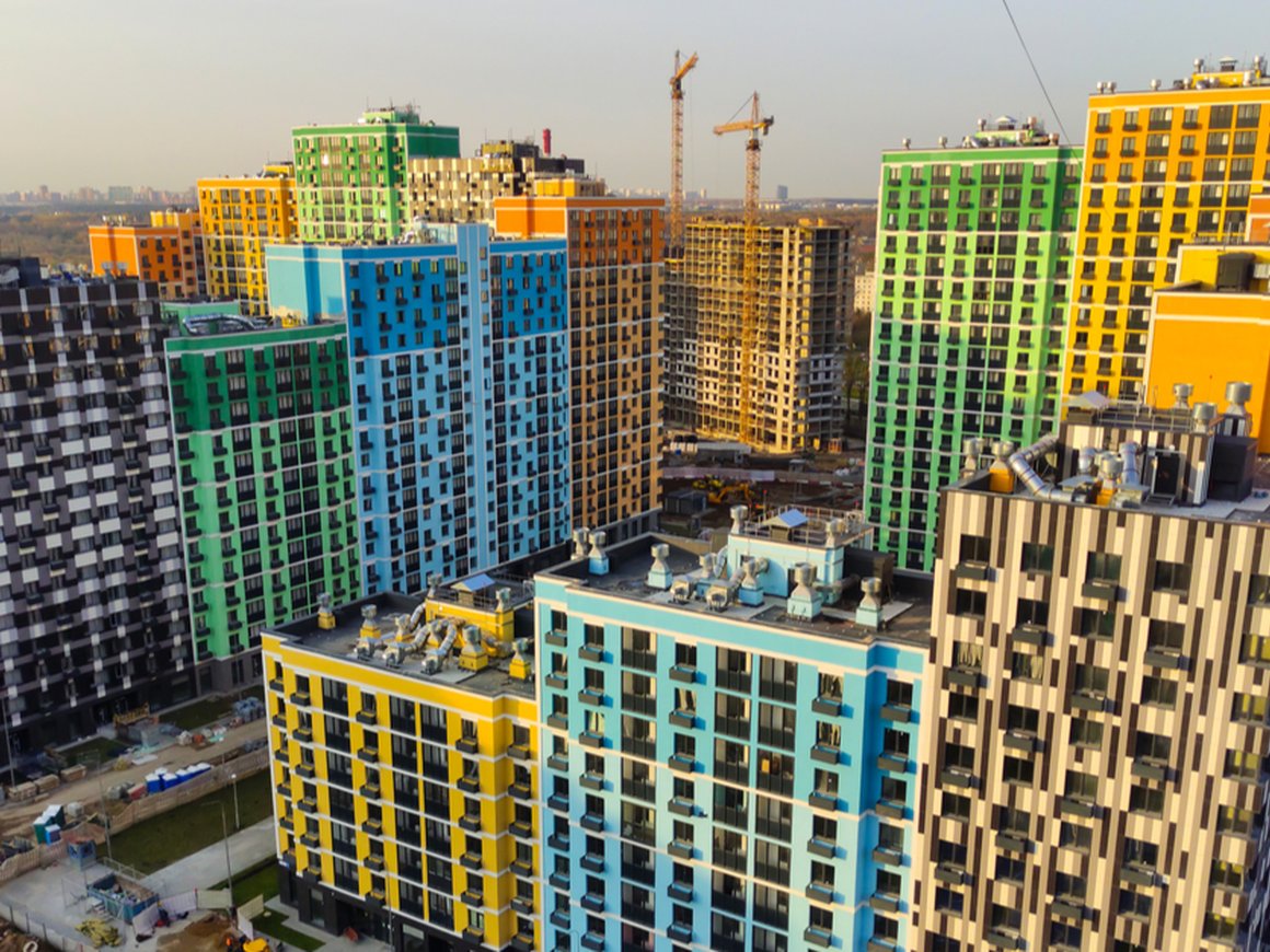 Путин поручил продлить льготную ипотеку до июля 2024 года