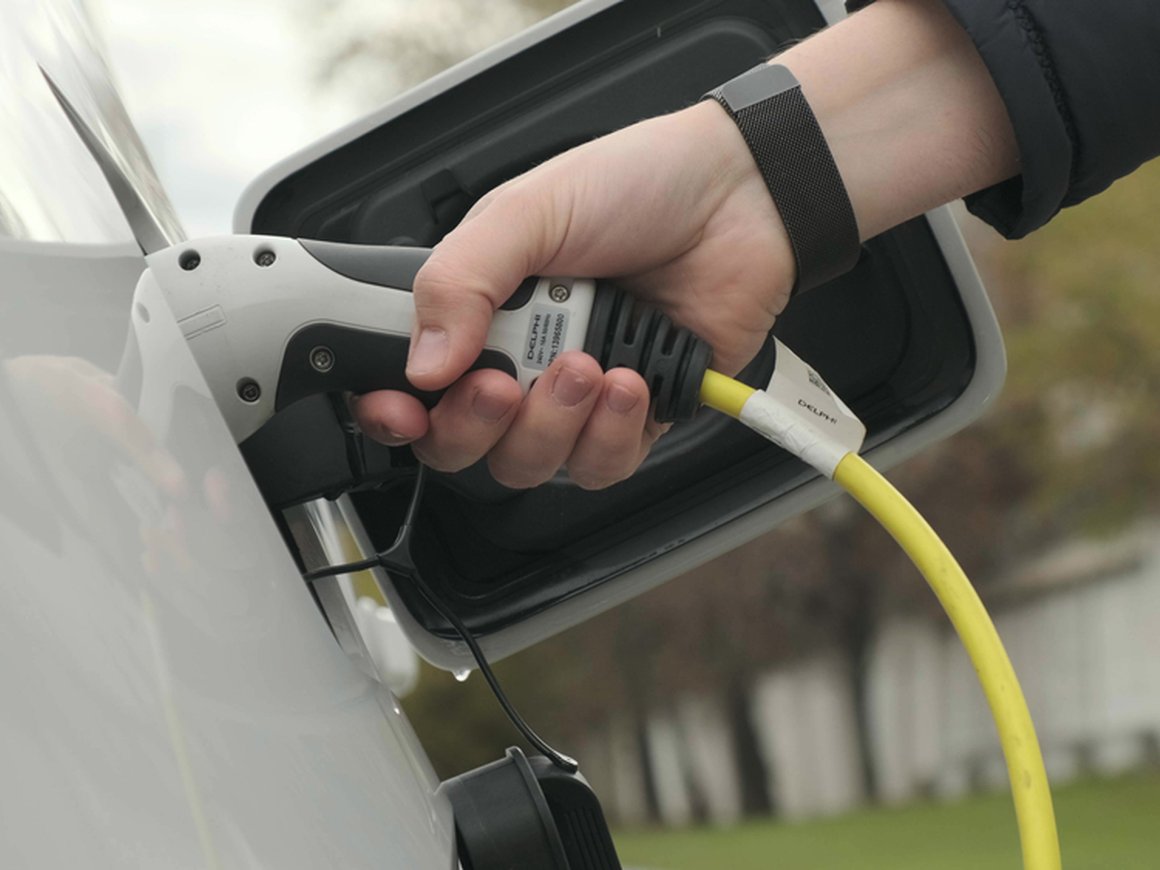 В Москве запустили первую «быструю» станцию для зарядки электромобилей