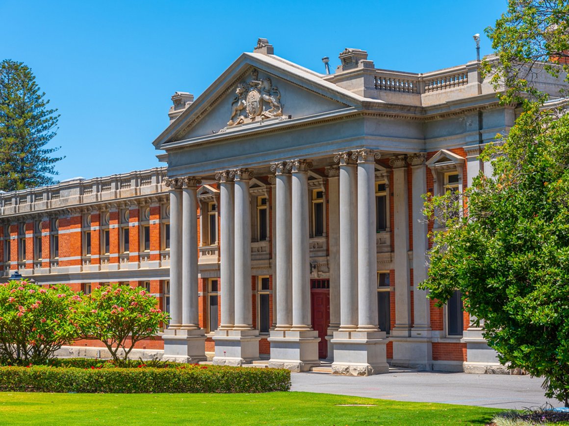 Суд в Австралии признал, что СМИ ответственны за содержание комментариев под их постами в соцсетях