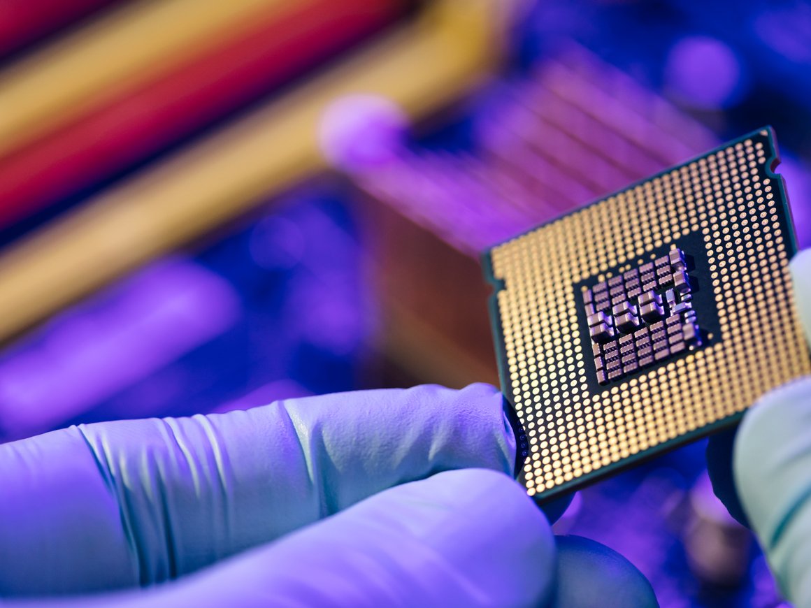 Власти США требуют от Taiwan Semiconductor прекратить поставки полупроводников в Россию