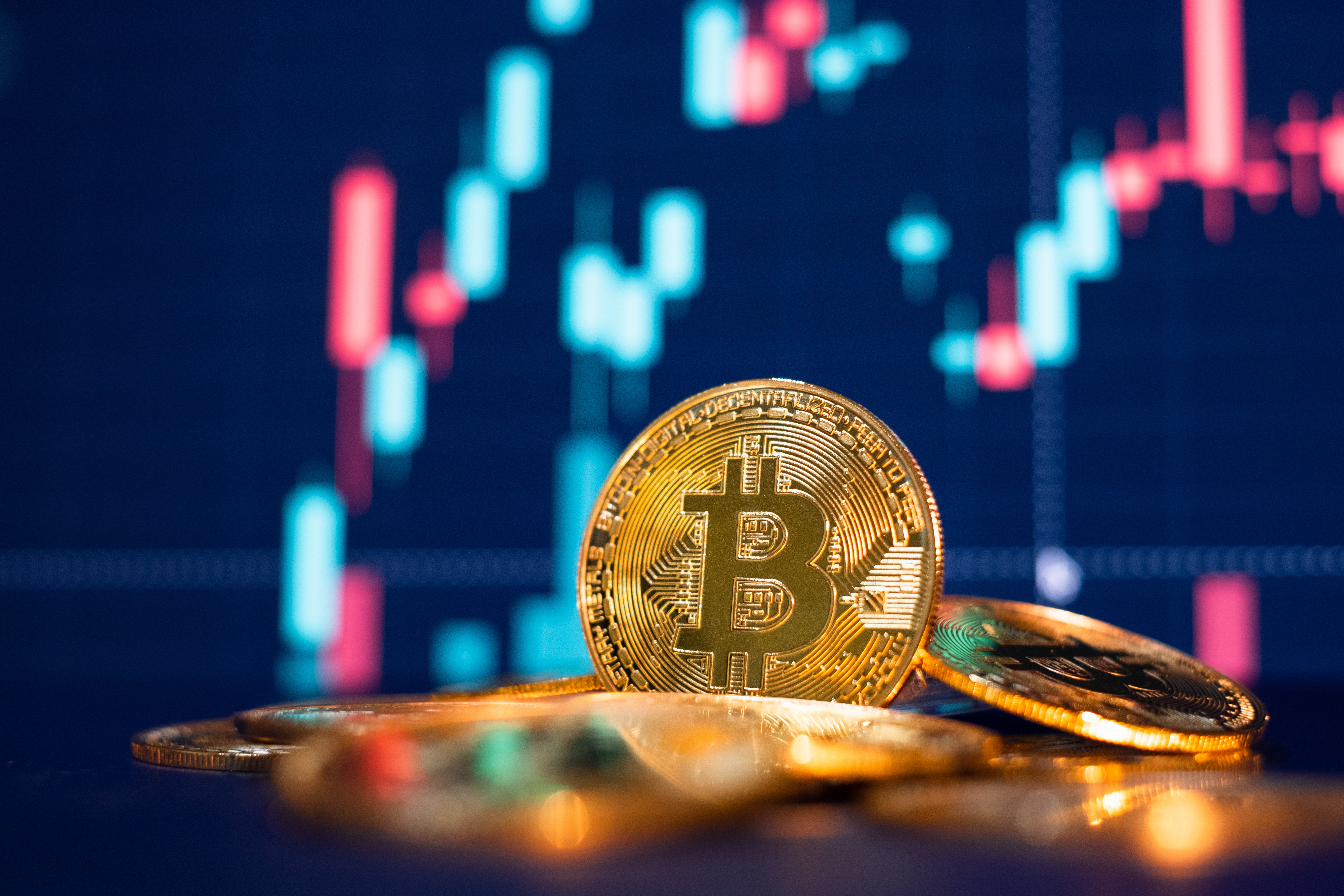 Цена биткоина вплотную приблизилась к $100 тыс.