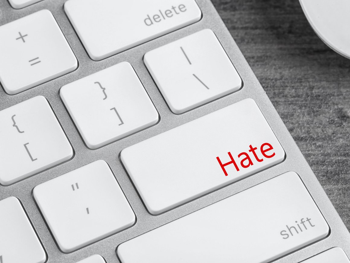 Верховный суд взыскал с «2ГИС» расходы по делу о негативном отзыве