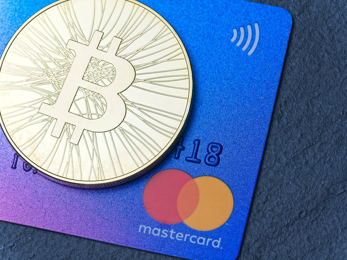 Mastercard разрешит принимать платежи в криптовалюте