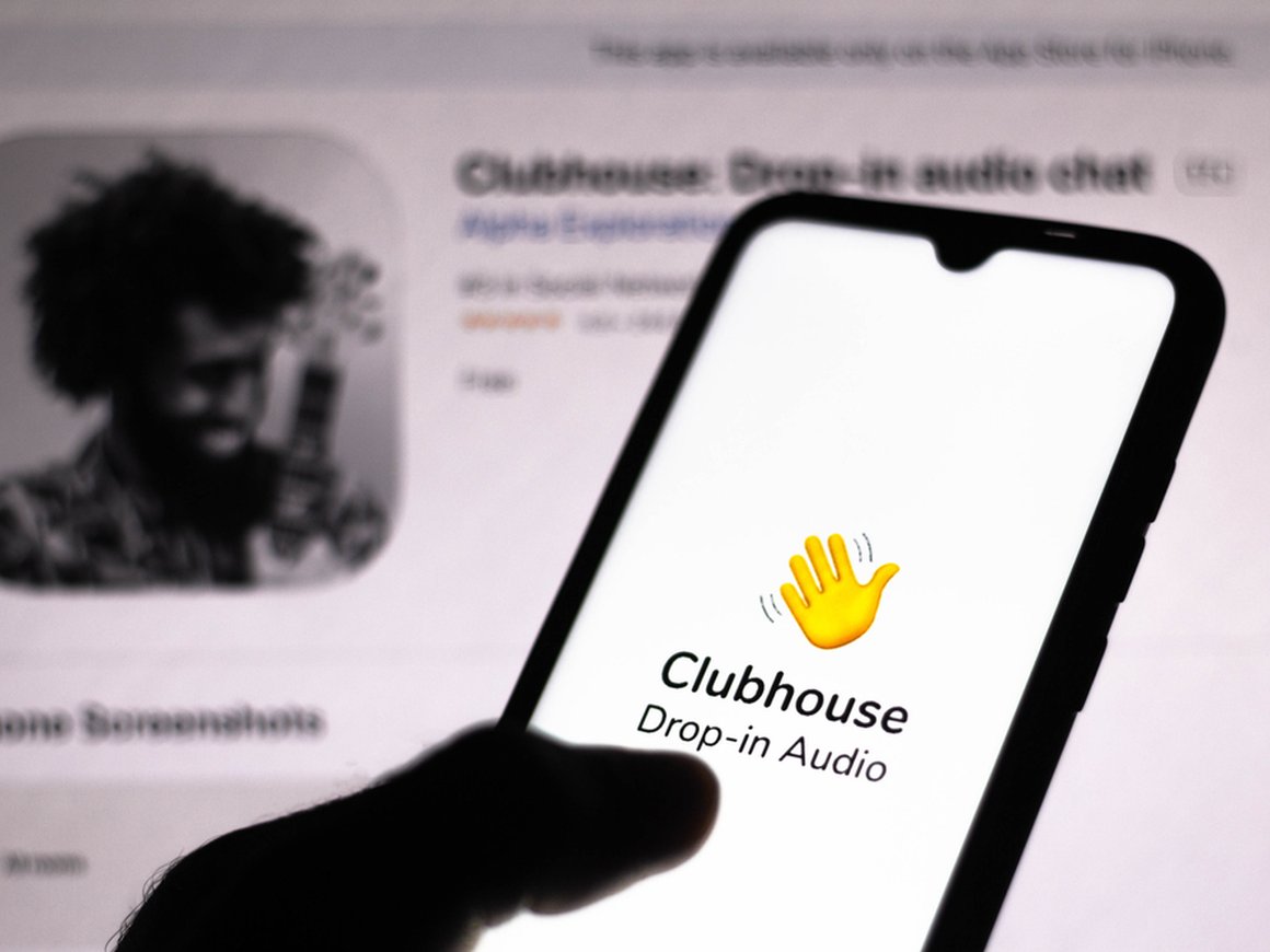 Clubhouse вылетел из топ-100 самых скачиваемых приложений в России