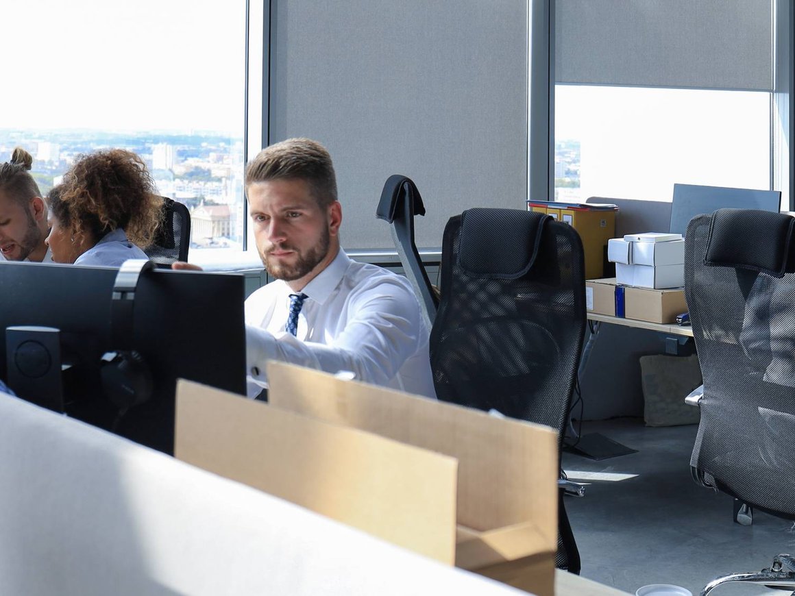 «Коммерсантъ» узнал о планах обязать госкомпании закупать ПО российских разработчиков