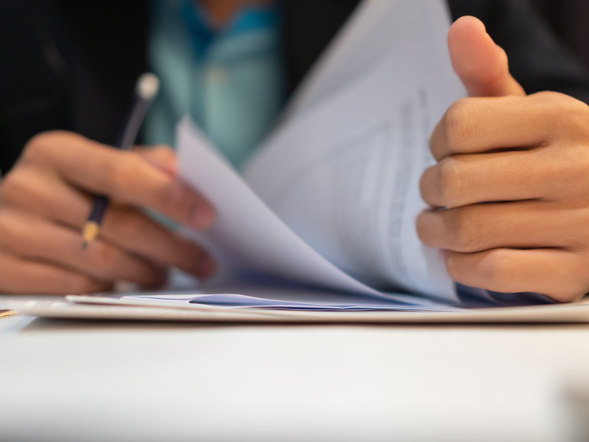 Банки смогут без разрешения клиентов уничтожать бумажные договоры