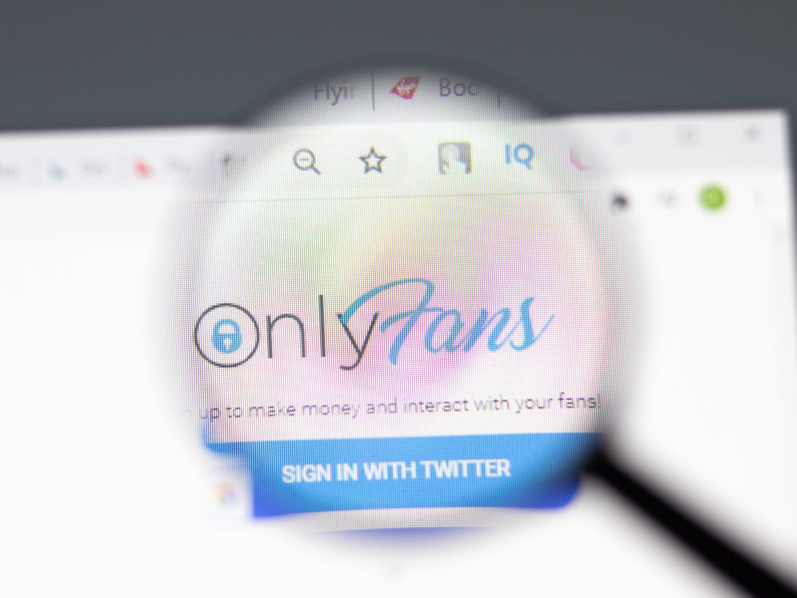 OnlyFans запретит публиковать откровенный контент из-за давления партнеров