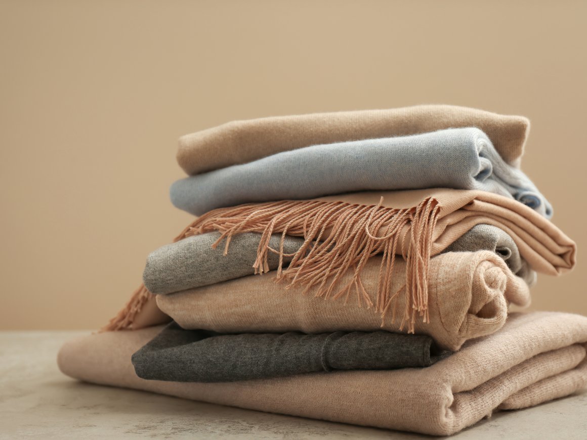 Ozon и «Снежная королева» начнут продавать кашемир из Монголии