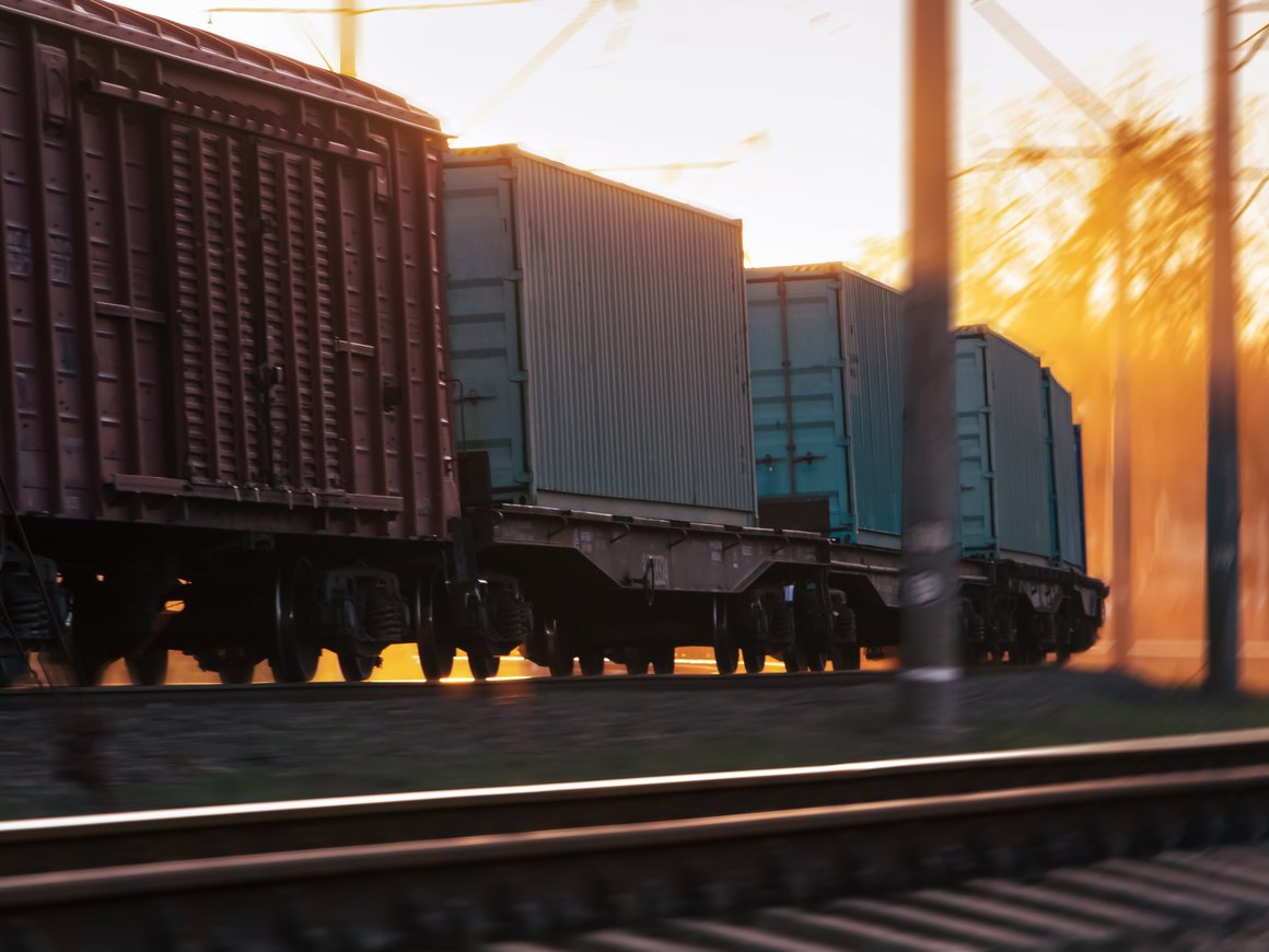 Китай резко повысил цены на грузоперевозки в РФ и Беларусь