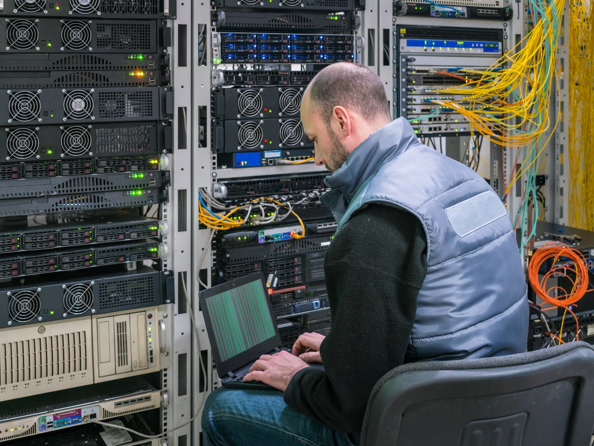 Минпромторг вдвое сократил список электроники российских производителей