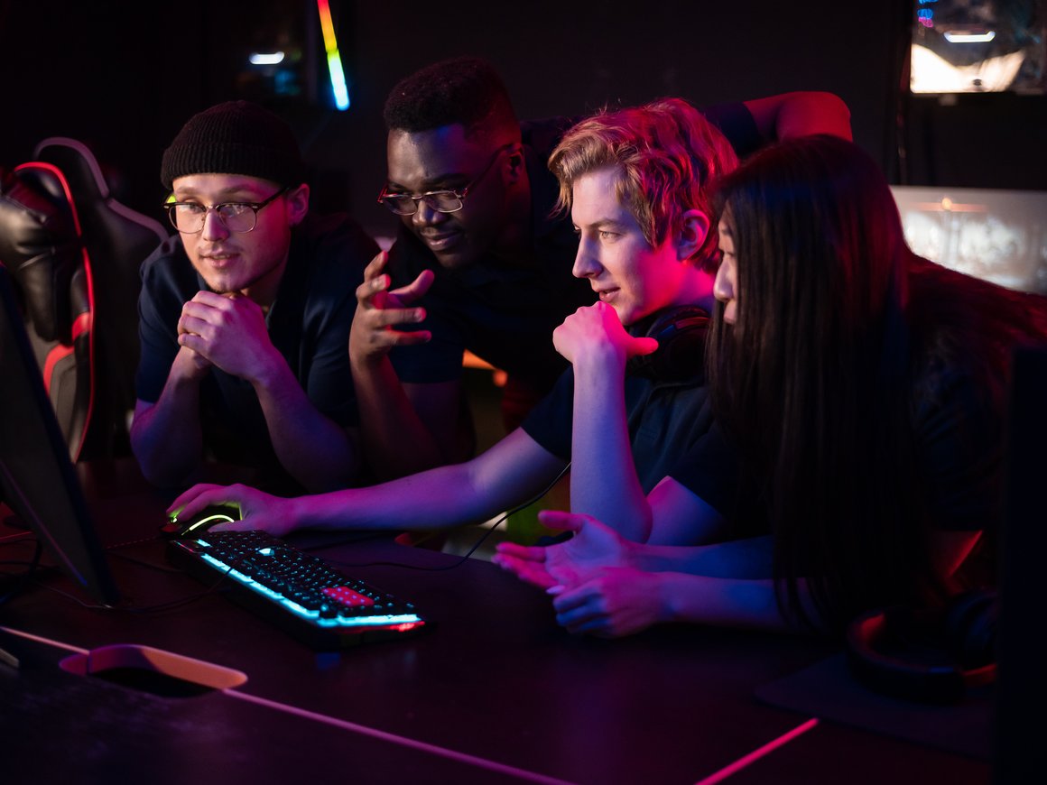 Киберспортивная Team Spirit с российскими участниками выиграла турнир по Dota 2 и получила $5 млн